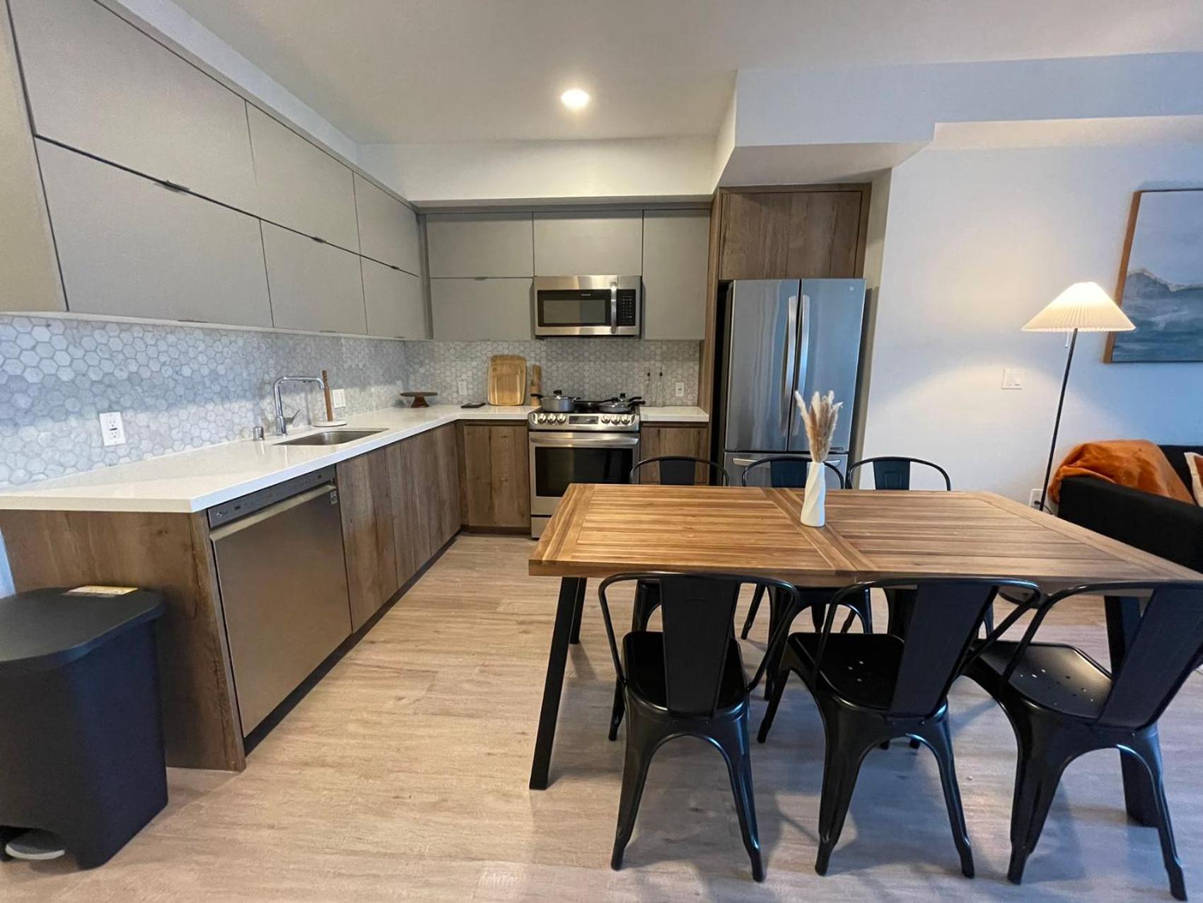 Отель Chic Urban Retreat In Heart Of La, Steps From Attractions! Лос-Анджелес Экстерьер фото