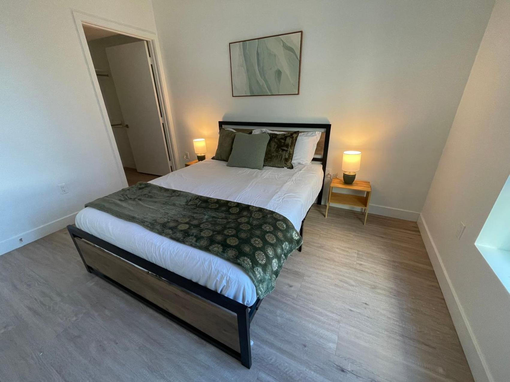 Отель Chic Urban Retreat In Heart Of La, Steps From Attractions! Лос-Анджелес Экстерьер фото
