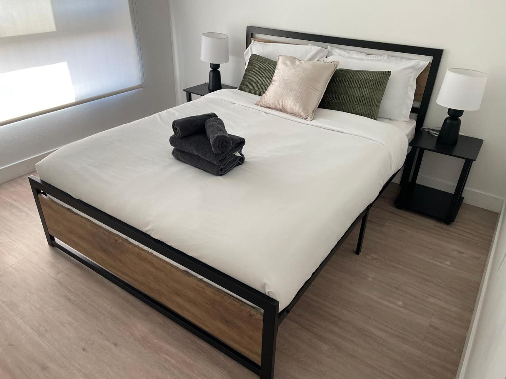 Отель Chic Urban Retreat In Heart Of La, Steps From Attractions! Лос-Анджелес Экстерьер фото